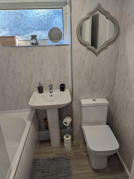 The Kilsyth,Detached Bungalow Warrington Luaran gambar