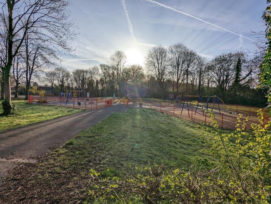 The Kilsyth,Detached Bungalow Warrington Luaran gambar
