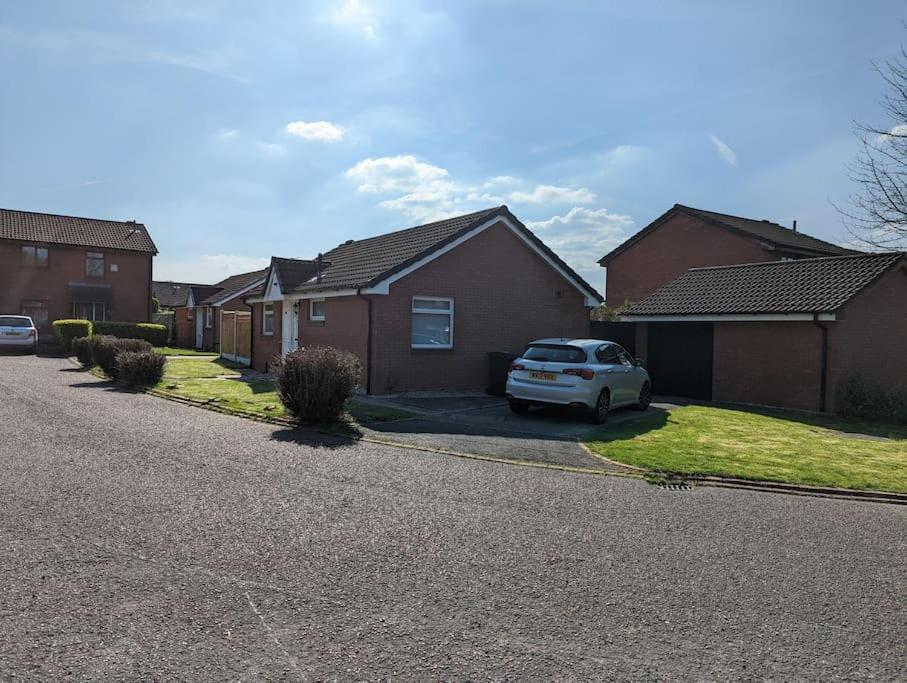 The Kilsyth,Detached Bungalow Warrington Luaran gambar