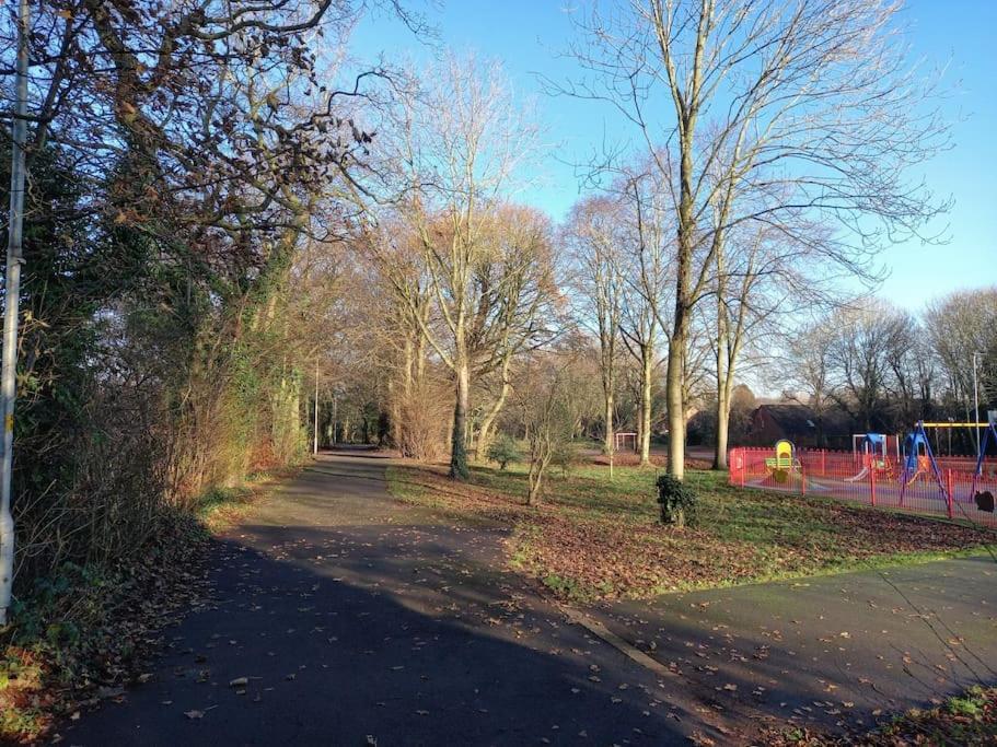 The Kilsyth,Detached Bungalow Warrington Luaran gambar